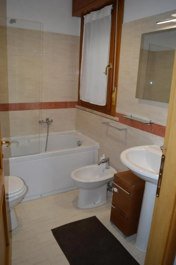 Apartment Porta Di Roma Intero Appartamento Italy